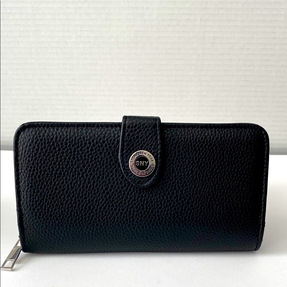 Stone New York Black Wallet | Multi-Card Organizer with Zipper Pocket